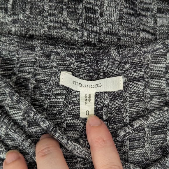 Maurices Soft Dark Grey Sweater Dress 0 EUC - Picture 2 of 5
